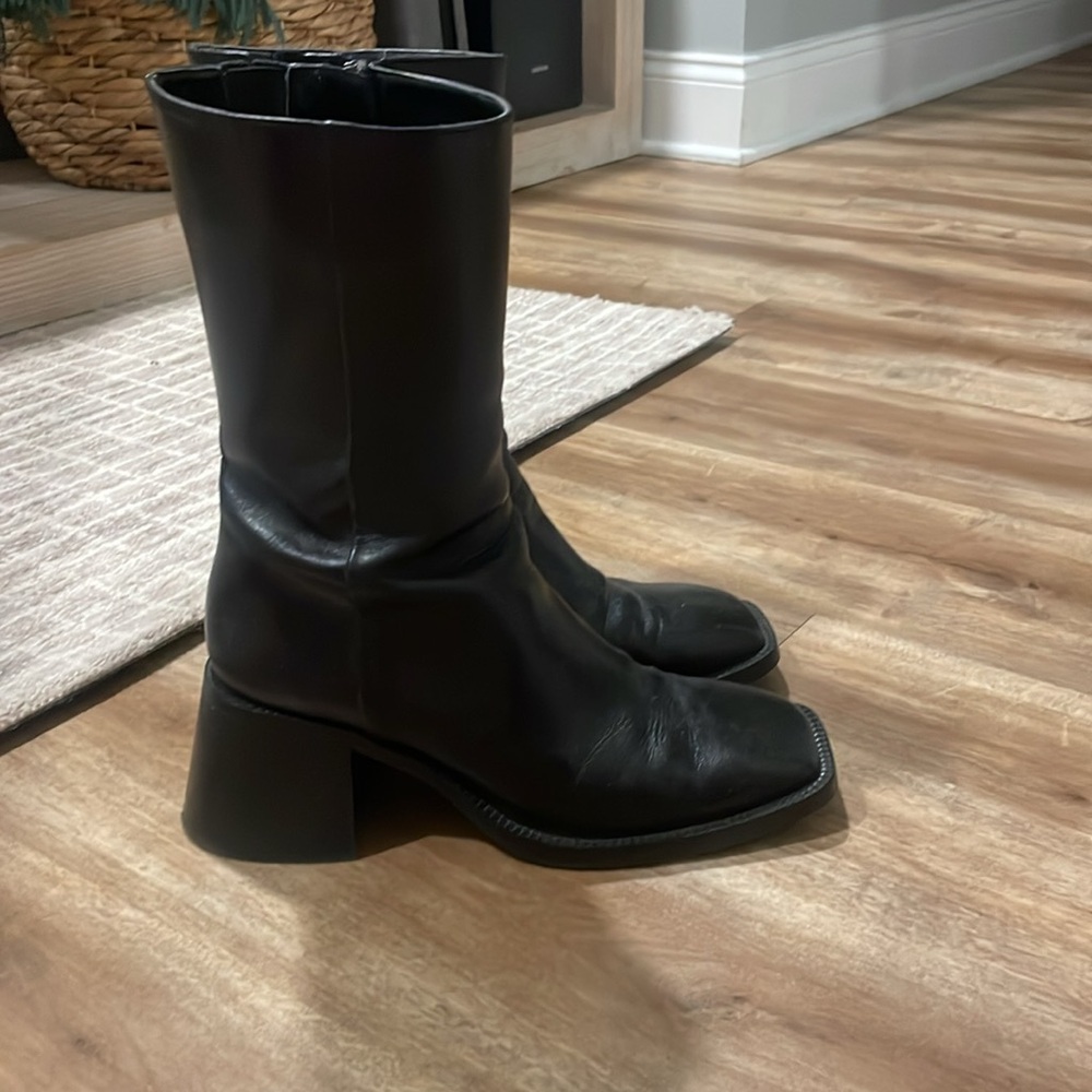 Limited Edition Zara Squared Heel Ankle Leather Boots - Picture 7 of 8